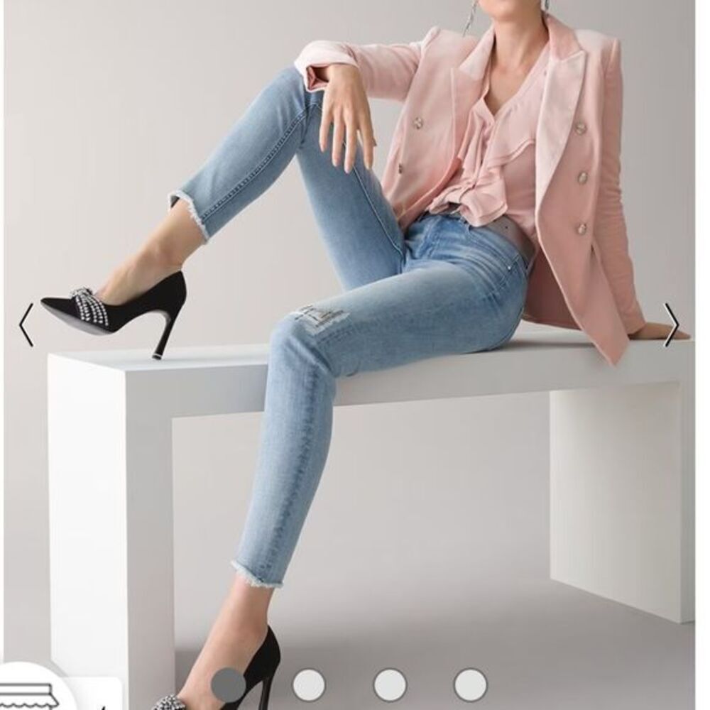 White House Black Market Everyday Soft Denim Novelty Destructed Skinny Jeans